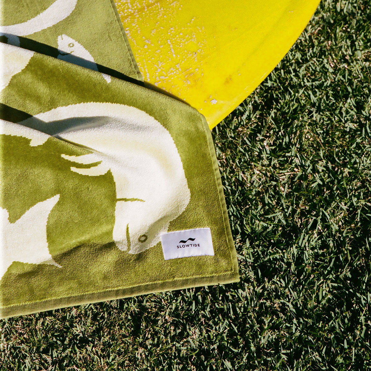 Big Game Woven Towel - Avo
