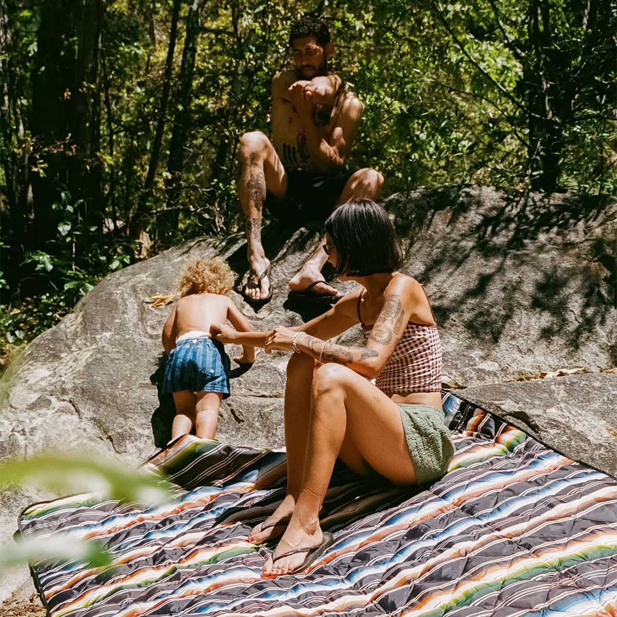 Santana Packable Picnic Blanket - Black