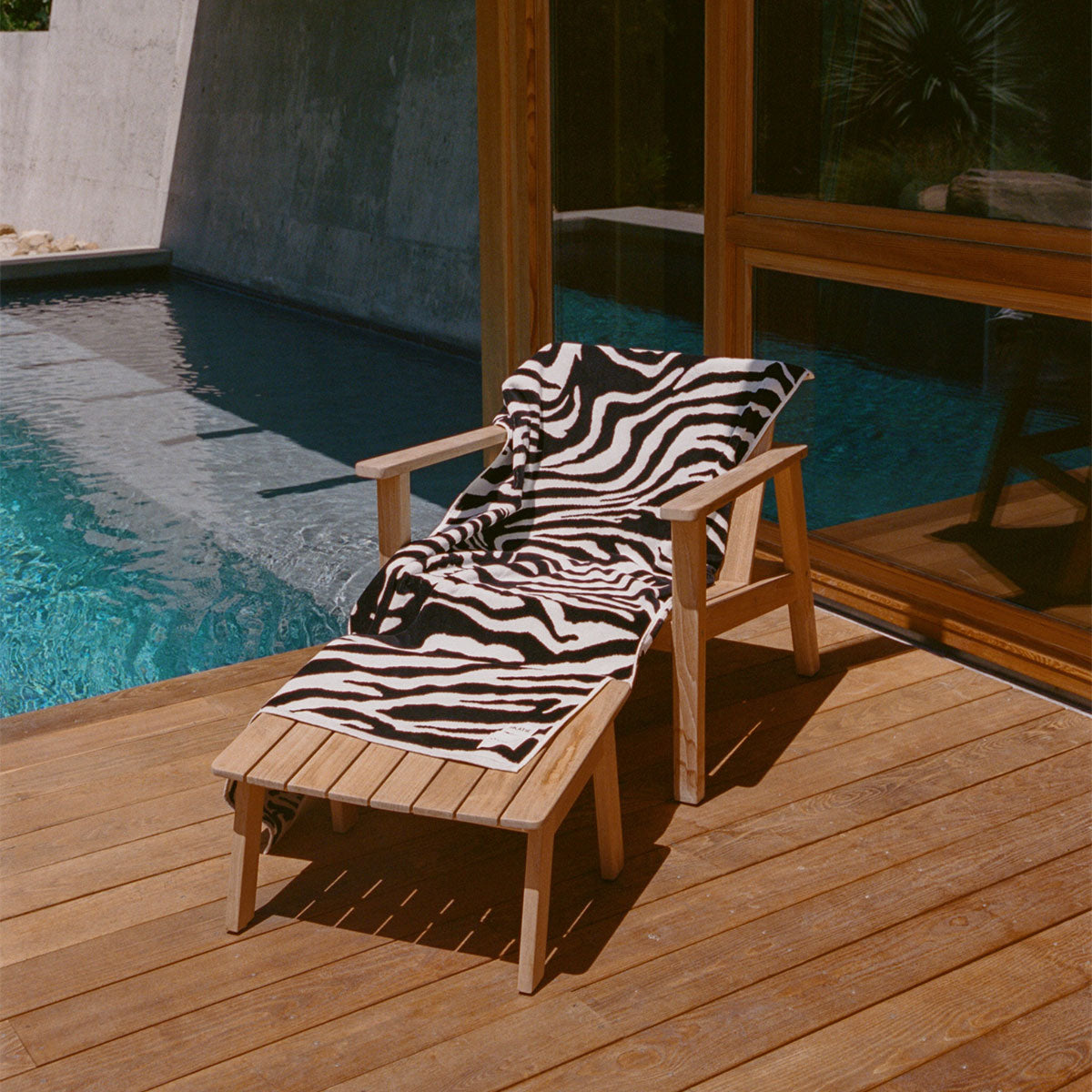 Skatie Zebra Premium Woven Towel | Skatie x Slowtide
