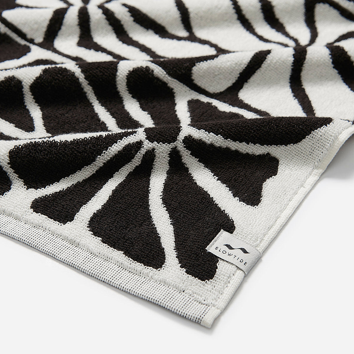 Ciao Zen Bath Towel - Black