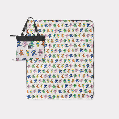 Picnic blanket with Dancing Bears pattern, water-resistant, includes carrying bag.
