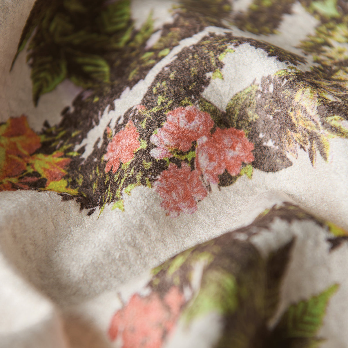 Waffle towel, recycled material, floral pattern with pink flowers and green leaves.