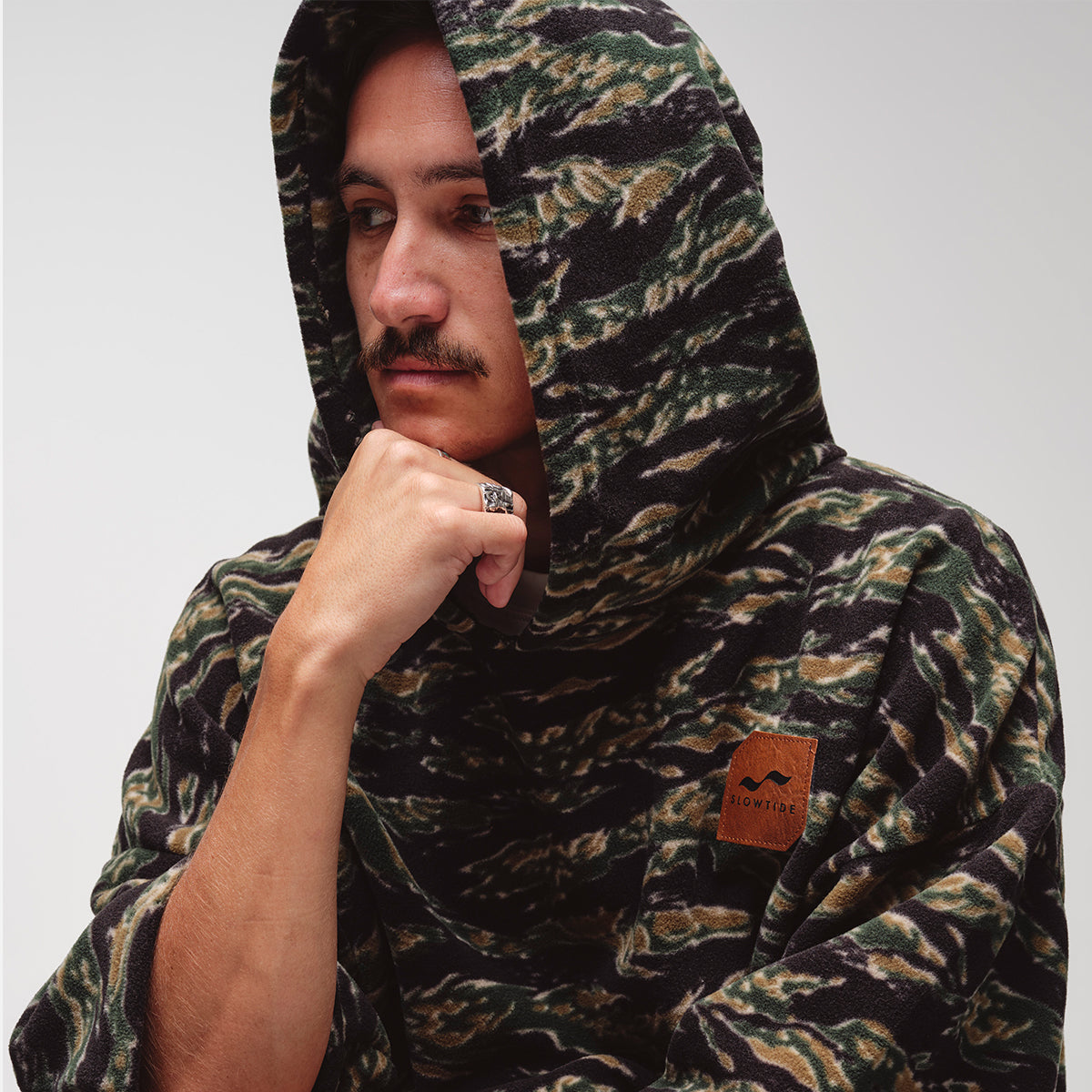 Major Chilling Fleece Poncho