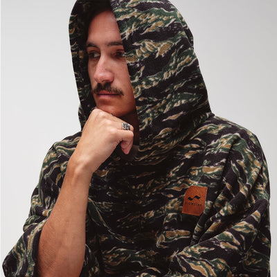 Major Chilling Fleece Poncho