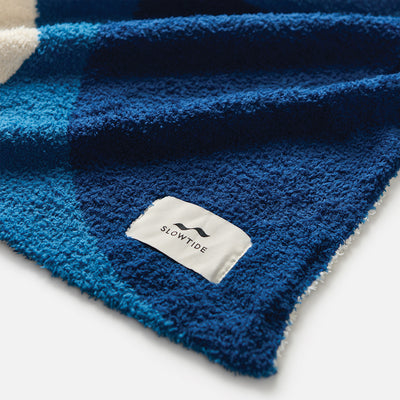 Robbie Plush Knit Throw Blanket | Robbie Simon x Slowtide
