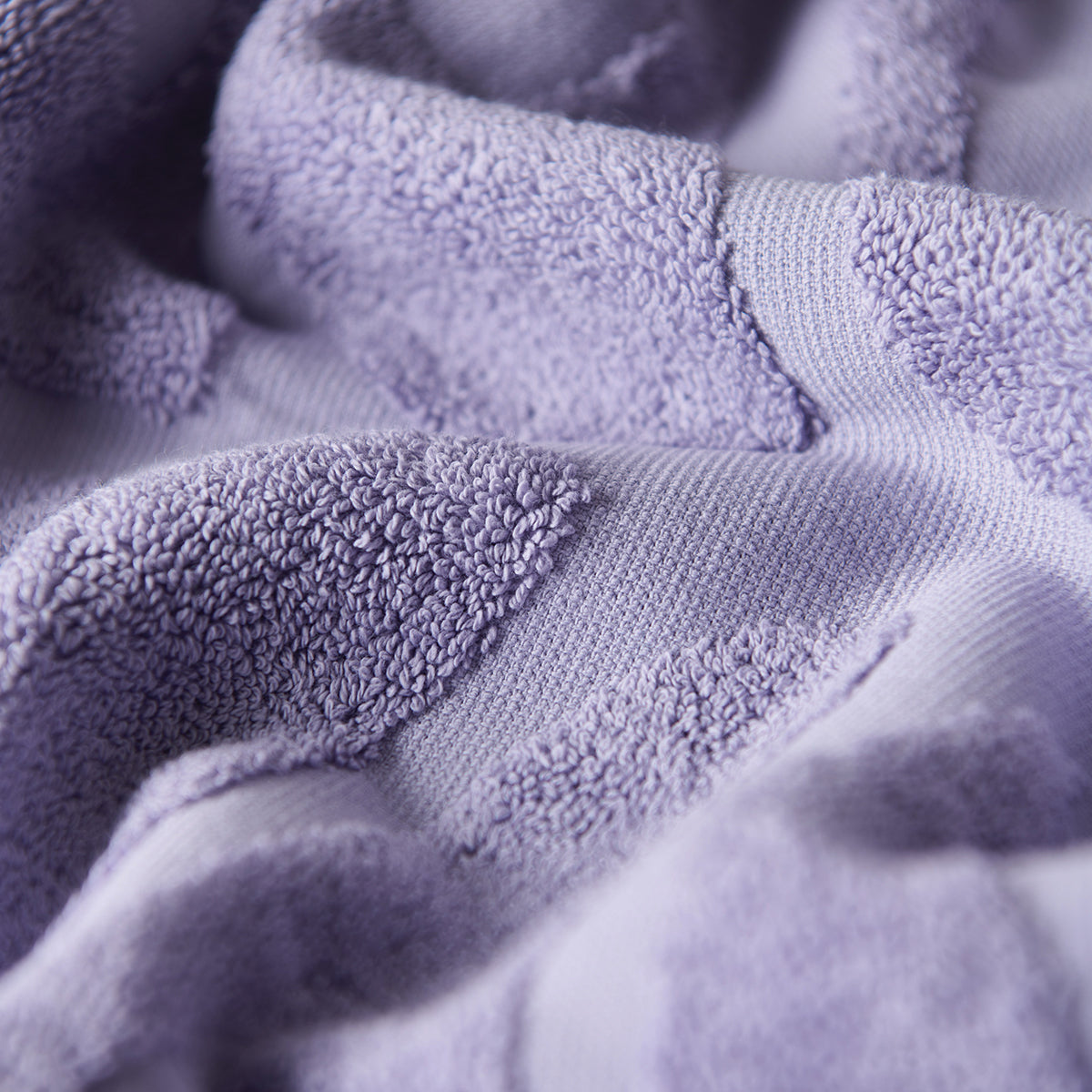 Roots Sculpted Towel - Lilac
