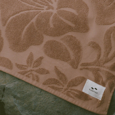 Lana Sculpted Towel - Mousse