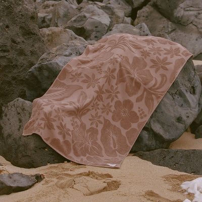 Lana Sculpted Towel - Mousse