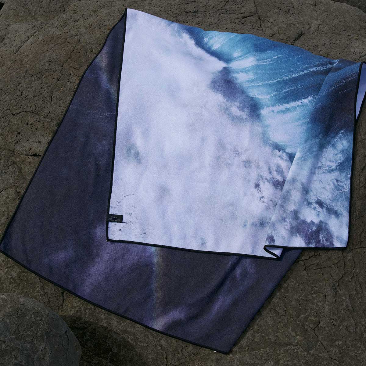 Peahi Performance Quick-Dry Travel Towel