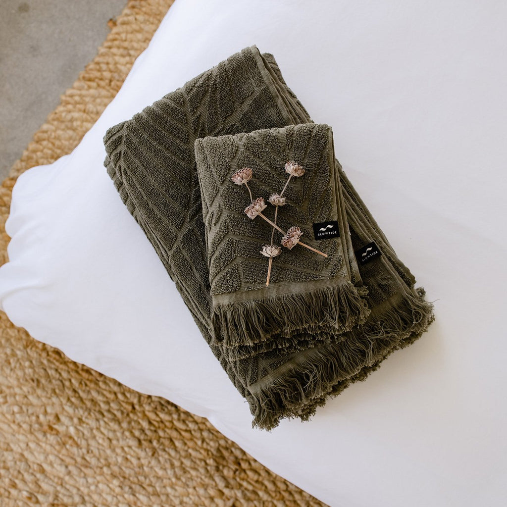 Kalo Hand Towel - Olive - Slowtide