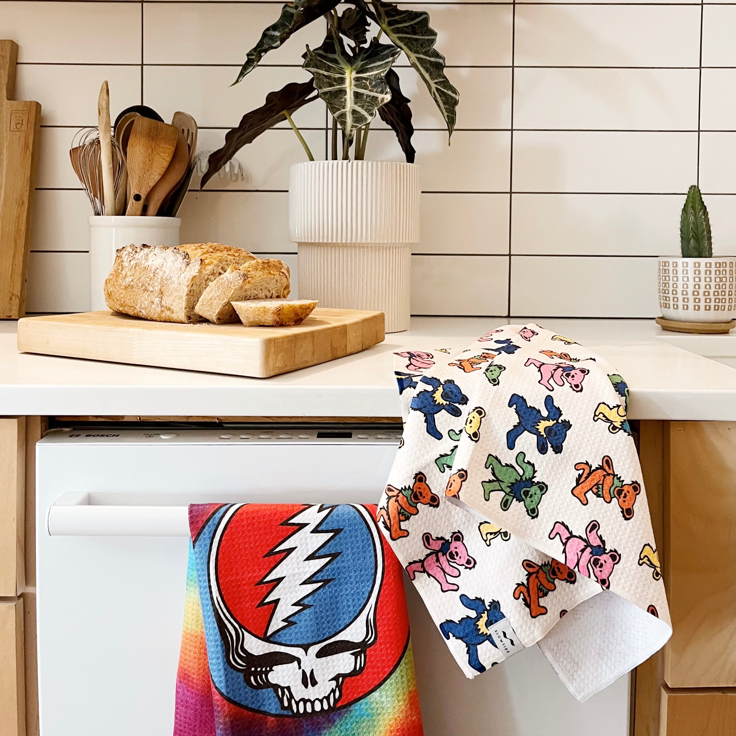 Dancing Bears Quick-Dry Kitchen Towel - Slowtide